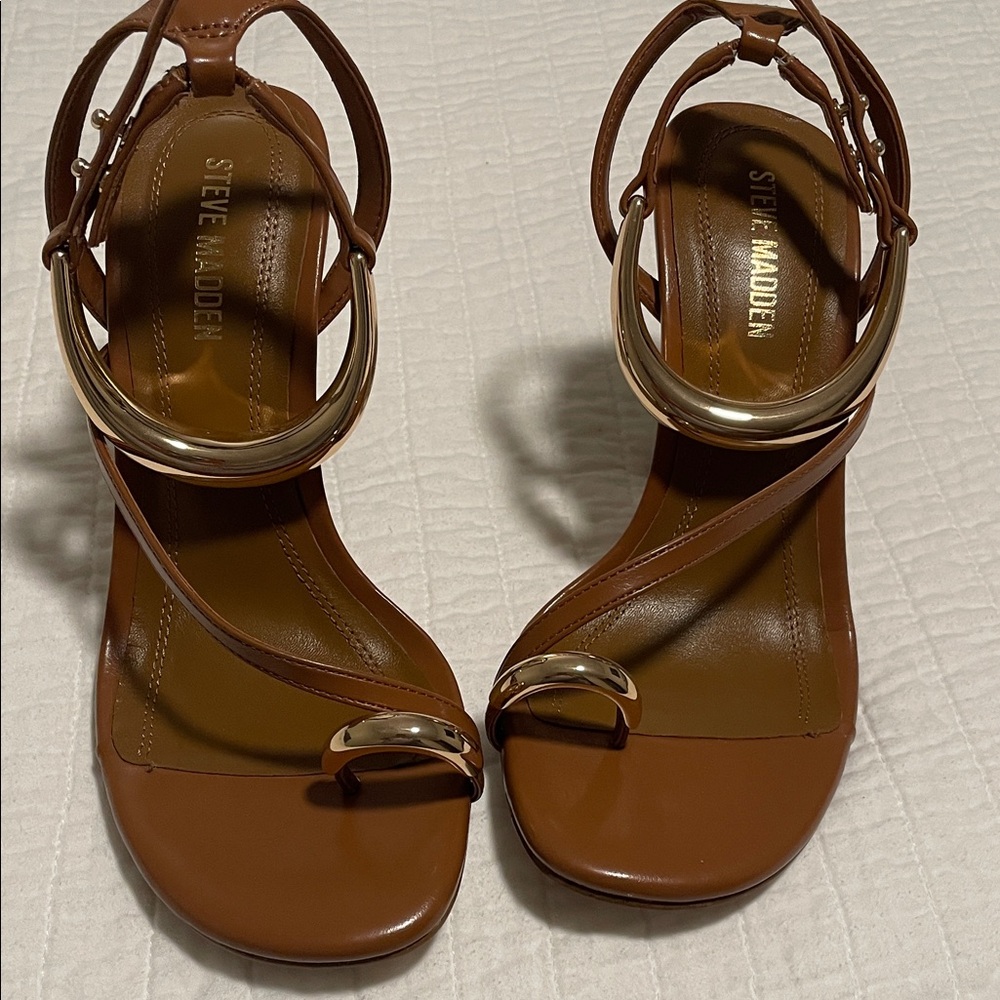 Steve Madden Tan Sandals with Gold Buckles